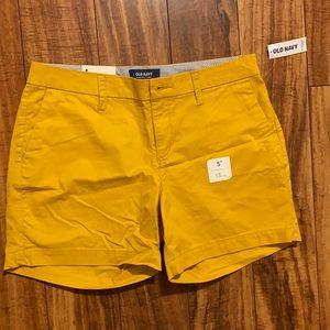 Old Navy Sise 4 yellow shorts NWT